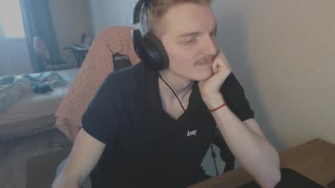 Snapshot of gasturfahe chatting on 03-04-25, 09:40 gasturfahe online show from 03-04-25, 09:40