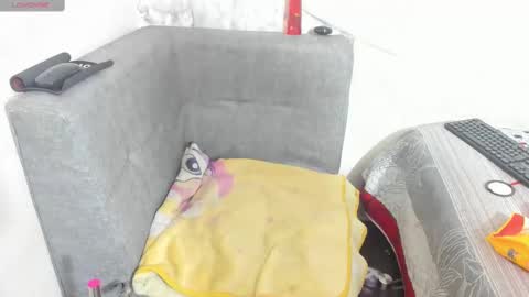 gatalu online show from 10-24-25, 08:00