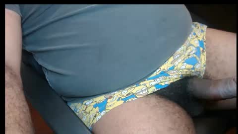 Snapshot of gato27cam chatting on 02-18-25, 10:25 Marco online show from 02-18-25, 10:25