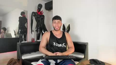 Gato online show from 06-15-26, 08:22