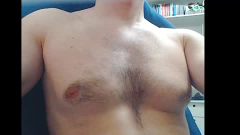 Snapshot of gatosarado23 chatting on 06-17-26, 04:15 gatosarado23 online show from 06-17-26, 04:15