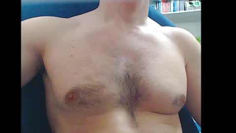 Snapshot of gatosarado23 chatting on 06-23-26, 03:15 gatosarado23 online show from 06-23-26, 03:15
