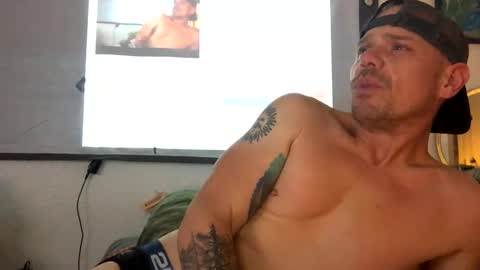 Snapshot of gay4a_day chatting on 01-30-25, 07:18 Curious online show from 01-30-25, 07:18