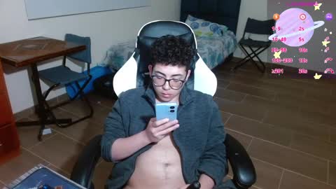 Snapshot of gay_in_purple chatting on 12-08-24, 11:08 Matt male pronouns please online show from 12-08-24, 11:08