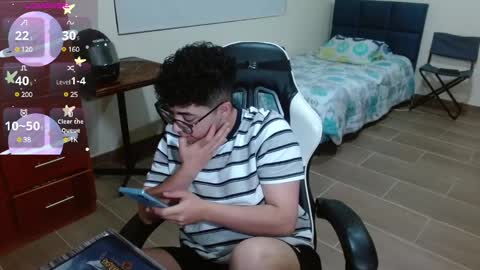 Snapshot of gay_in_purple chatting on 01-03-25, 02:32 Matt male pronouns please online show from 01-03-25, 02:32