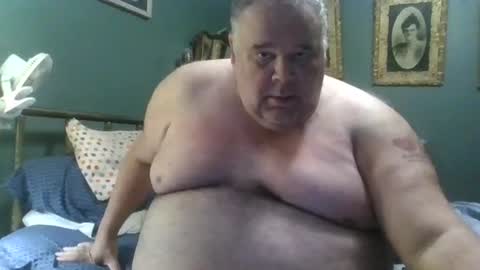Snapshot of gaydaddy48 chatting on 11-21-25, 05:22 Kenny online show from 11-21-25, 05:22