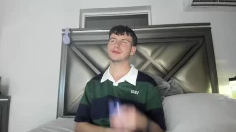 Snapshot of gayndepressed chatting on 02-17-26, 03:14 Trace online show from 02-17-26, 03:14