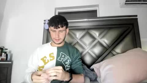 Snapshot of gayndepressed chatting on 02-23-26, 05:16 Trace online show from 02-23-26, 05:16