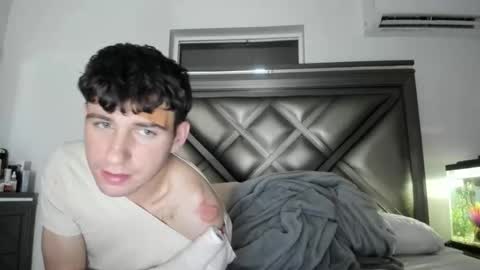 Snapshot of gayndepressed chatting on 03-06-26, 05:37 Trace online show from 03-06-26, 05:37