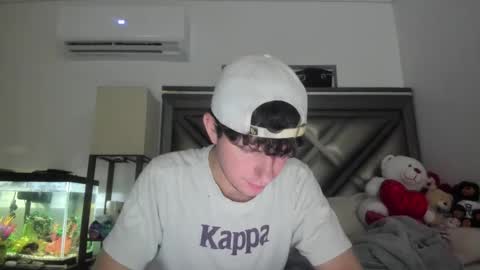 Snapshot of gayndepressed chatting on 05-24-26, 03:44 Trace online show from 05-24-26, 03:44