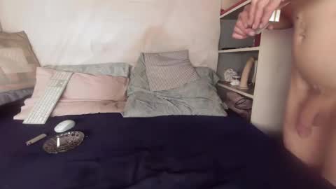 gayrobbin online show from 09-23-25, 08:23