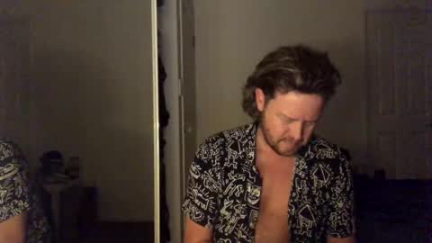 gcsurfer81 online show from 05-06-26, 08:19