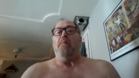 Snapshot of gdon39th chatting on 11-16-25, 03:28 gdon online show from 11-16-25, 03:28