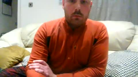 Snapshot of gebbeth chatting on 06-12-26, 01:37 gebbeth online show from 06-12-26, 01:37