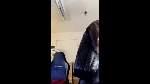 Zanecubano online show from 12-15-25, 02:21