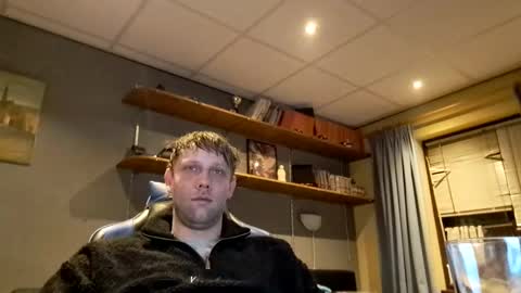 Snapshot of geile_waalwijker_1991 chatting on 01-18-25, 11:22 Iwan online show from 01-18-25, 11:22