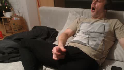 Lassmiranda online show from 12-23-24, 12:03