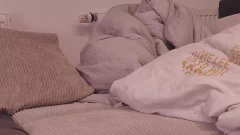 Lassmiranda online show from 10-24-25, 10:50