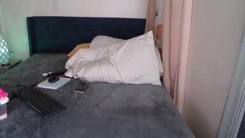 Snapshot of geishapaige chatting on 12-18-24, 11:02 The Empress online show from 12-18-24, 11:02