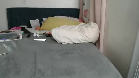 Snapshot of geishapaige chatting on 02-14-25, 06:02 The Empress online show from 02-14-25, 06:02