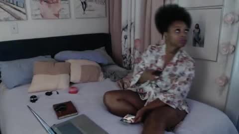 Snapshot of geishapaige chatting on 10-20-25, 10:16 The Empress online show from 10-20-25, 10:16