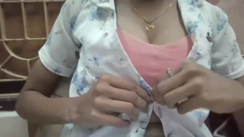 Snapshot of gejalaskshmi chatting on 07-24-26, 05:11 gejalaskshmi online show from 07-24-26, 05:11