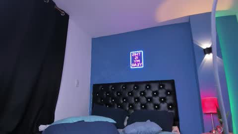 Gema and Myke online show from 09-25-25, 02:26