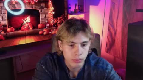 Gem Dominus online show from 10-30-25, 02:13