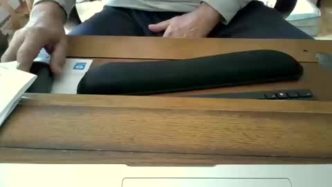 geminiguy1954 online show from 10-14-25, 08:42