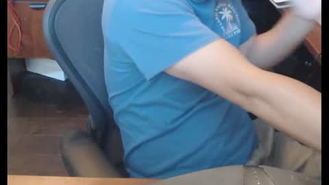 Snapshot of genefun chatting on 09-20-25, 06:31 genefun online show from 09-20-25, 06:31