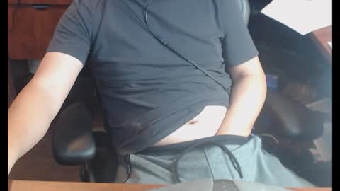 Snapshot of genefun chatting on 12-16-25, 08:47 genefun online show from 12-16-25, 08:47