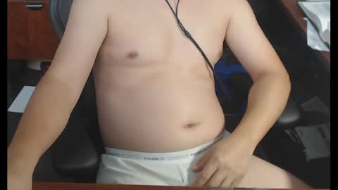 Snapshot of genefun chatting on 05-14-26, 11:11 genefun online show from 05-14-26, 11:11