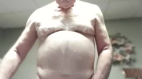 Snapshot of geneox chatting on 02-13-25, 06:52 GeneOx online show from 02-13-25, 06:52