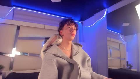 Snapshot of genesis_ask chatting on 12-02-25, 03:34 Genesis online show from 12-02-25, 03:34