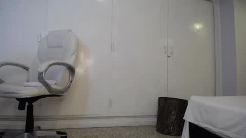 Snapshot of genesis_moretz chatting on 12-21-24, 06:52 GENESIS online show from 12-21-24, 06:52