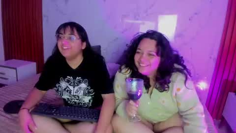 Snapshot of genesis_y_moon chatting on 06-21-26, 03:31 genesis_y_moon online show from 06-21-26, 03:31