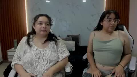 Snapshot of genesis_y_moon chatting on 07-06-26, 04:53 genesis_y_moon online show from 07-06-26, 04:53