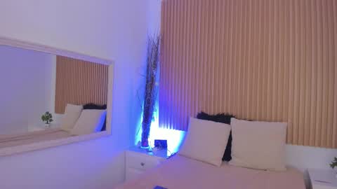 Snapshot of genesisruiz chatting on 02-23-26, 12:24 online show from 02-23-26, 12:24