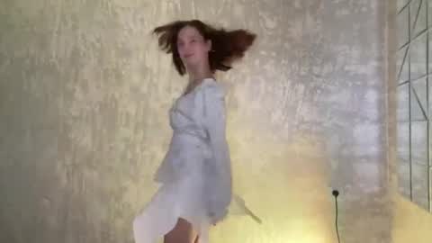 Riana online show from 05-14-26, 04:52
