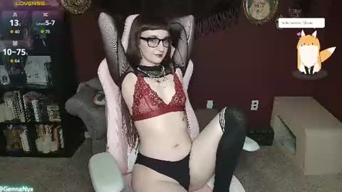Snapshot of gennanyx chatting on 06-09-26, 03:07 Genna Nyx online show from 06-09-26, 03:07