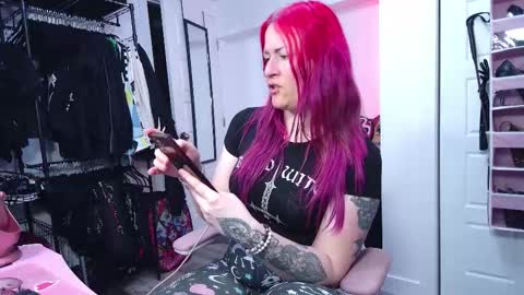 Genny Rock   and  online show from 03-17-26, 11:41