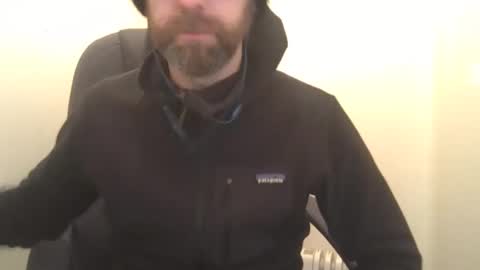 Snapshot of geon2xx chatting on 01-20-25, 10:37 Geon online show from 01-20-25, 10:37