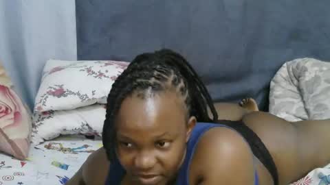 georgeous_kimberly online show from 05-25-26, 12:22