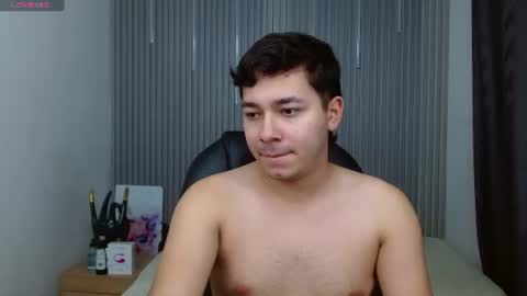 Snapshot of georgesmith_1 chatting on 07-17-26, 01:56 GEORGE online show from 07-17-26, 01:56