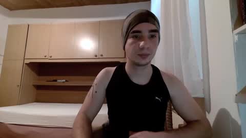 Snapshot of georgeyuno chatting on 12-20-24, 12:16 George Yuno online show from 12-20-24, 12:16