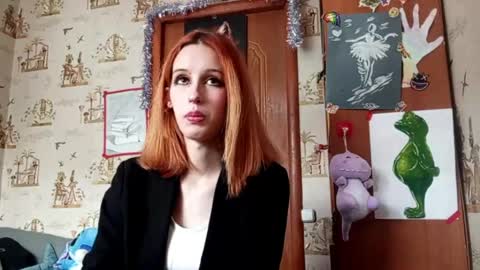 Ellie online show from 04-14-26, 10:54
