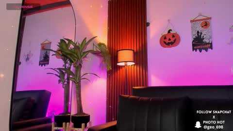 Georgina Caruso online show from 10-23-25, 05:07