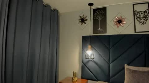 Snapshot of georgina_sensuelle chatting on 06-10-26, 10:58 Georgina online show from 06-10-26, 10:58