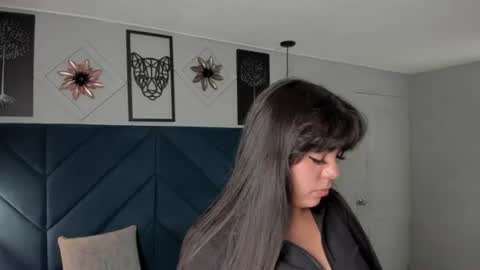 Snapshot of georgina_sensuelle chatting on 07-19-26, 11:03 Georgina online show from 07-19-26, 11:03