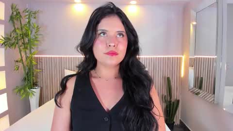 Snapshot of georginareyes chatting on 09-18-25, 10:56 GeorginaReyes online show from 09-18-25, 10:56